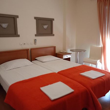 Efstratios Hotel Loutra Edipsou  Extérieur photo