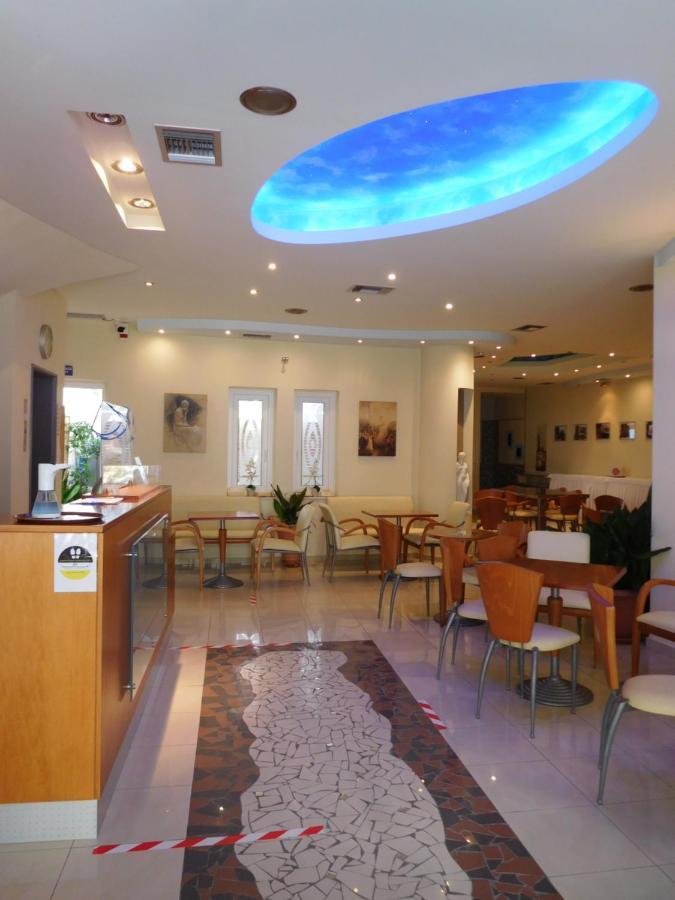 Efstratios Hotel Loutra Edipsou  Extérieur photo