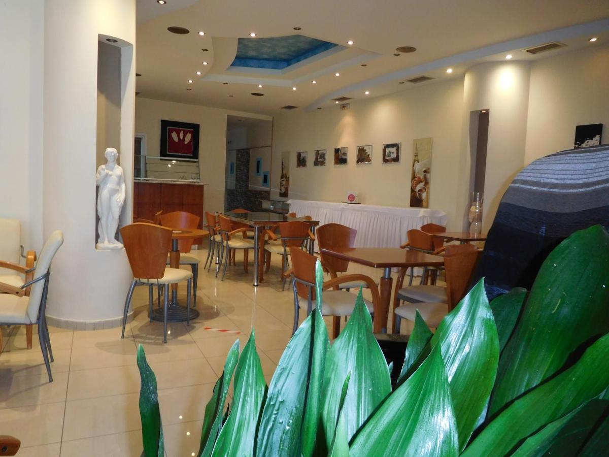 Efstratios Hotel Loutra Edipsou  Extérieur photo