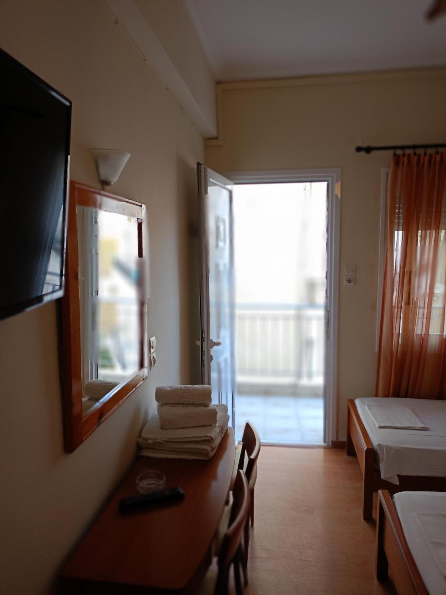 Efstratios Hotel Loutra Edipsou  Extérieur photo