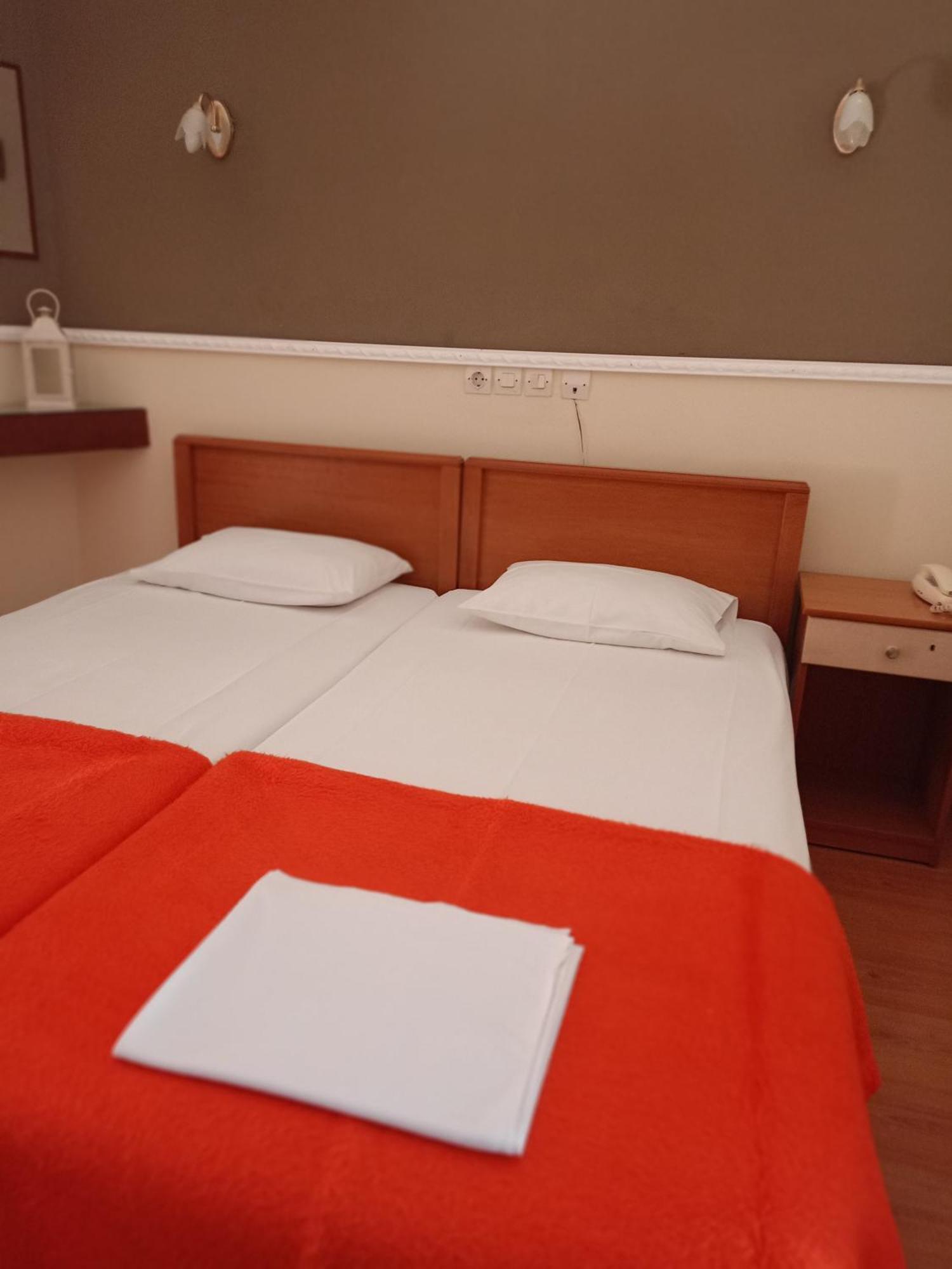 Efstratios Hotel Loutra Edipsou  Extérieur photo