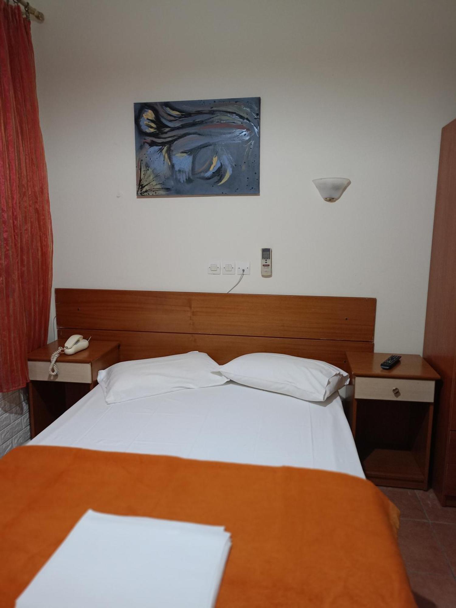 Efstratios Hotel Loutra Edipsou  Extérieur photo