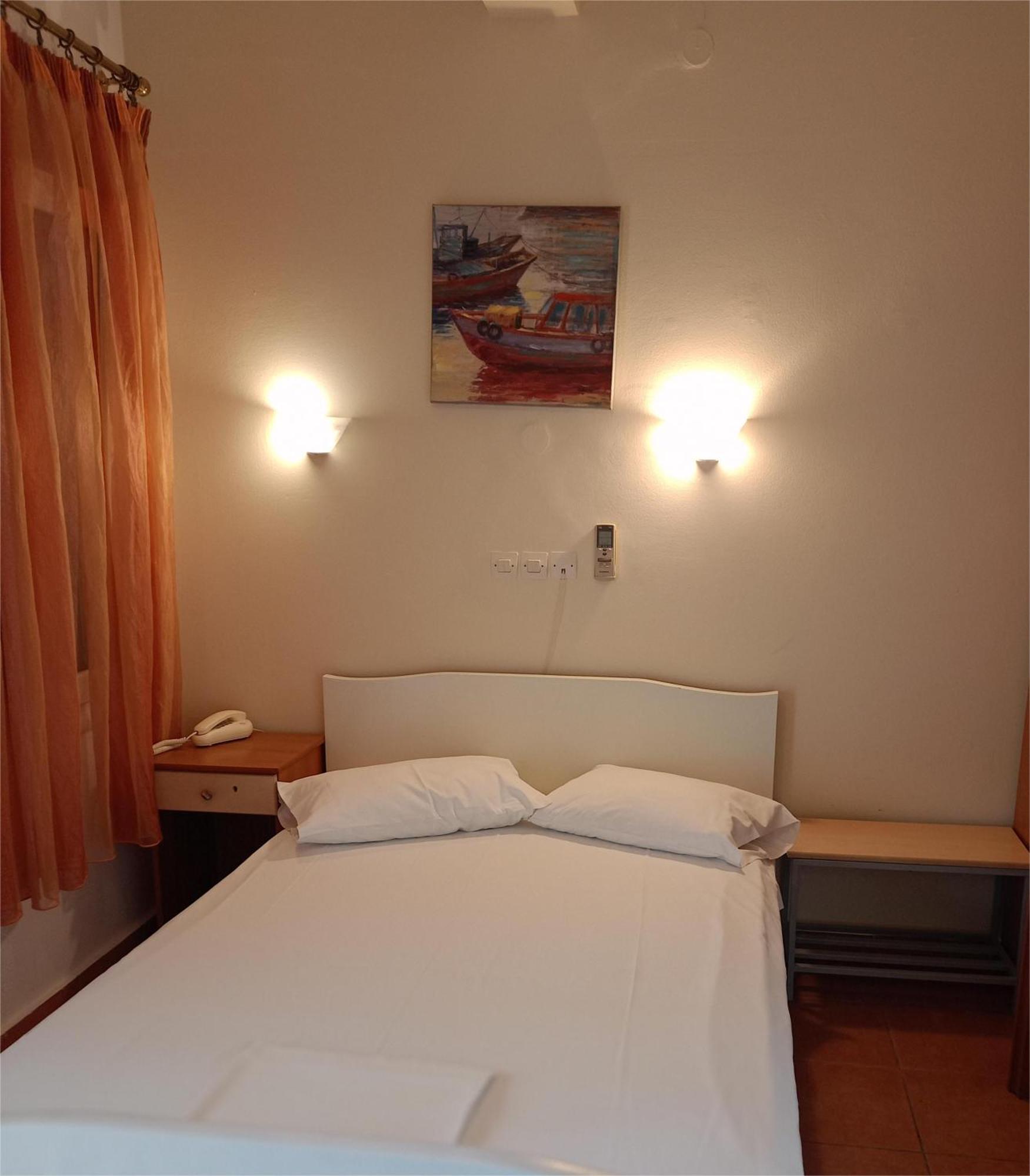 Efstratios Hotel Loutra Edipsou  Extérieur photo