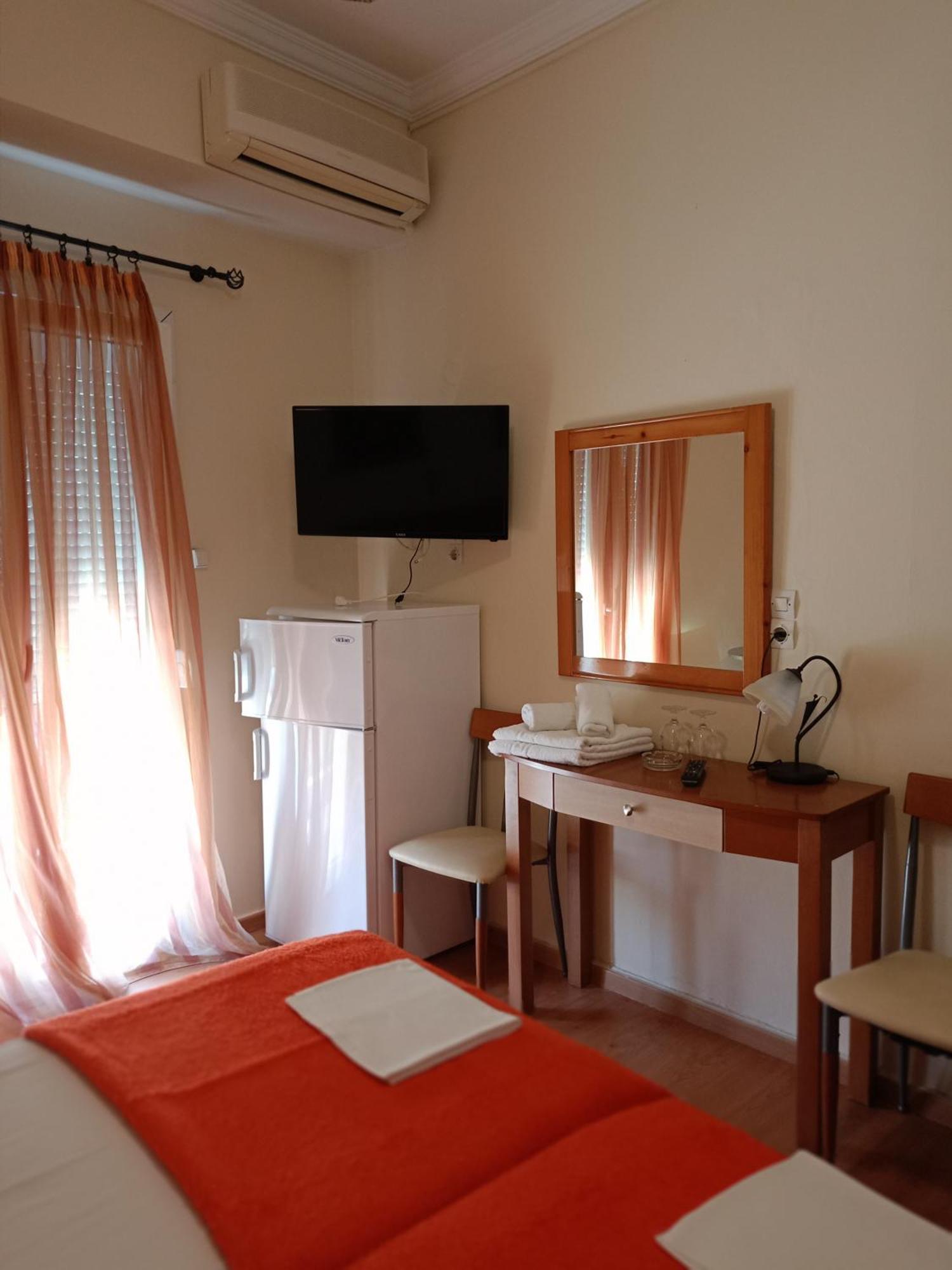 Efstratios Hotel Loutra Edipsou  Extérieur photo